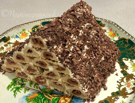 Moldova 🇲🇩 Woodpile Cake. All the flavors of a Black Forest in an adorable-looking stack of wood! Slavic Core, Romanian Recipes, Europe Food, Easy Crepe Recipe, Crepe Recipe, Balkan Peninsula, Black Forest Cake, Forest Cake, Romanian Food