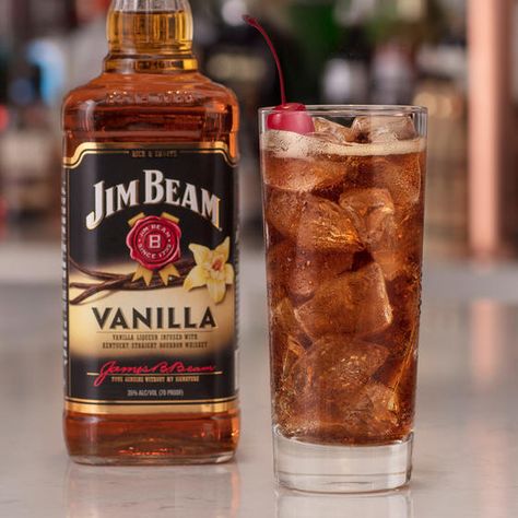 Vanilla Drink Recipes, Bourbon Mixed Drinks, Jim Bean, Ginger Ale Recipe, Vanilla Drinks, Fizz Drinks, Bourbon Recipes, Cocktail Recipes Whiskey, Whisky Cocktail