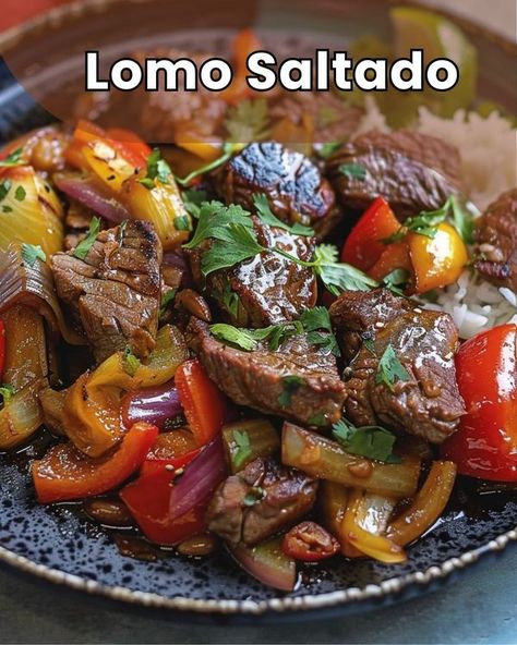 Recetas caseras fáciles de la abuela | Lomo Saltado | Facebook Lomo Saltado, Favorite Recipes