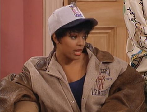 living single (1994) Regine Hunter Living Single, Living Single Regine, Living Single Show, Living Single Outfits, Living Single 90s Outfits, Nia Long 90s Outfits, Regine Hunter, 90s Fine, Fashion Collection Inspiration