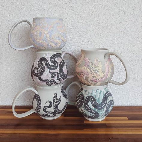 Snake Mugs Sarah Ritchie on Etsy See our #Etsy or #Ceramics tags Snake Pottery, Snake Pinch Pot, Ceramic Snake Mug, Snake Handle Mug, Snake Ceramic Sculpture, Snake Mug, Sgraffito, Pottery Designs, Goldfish