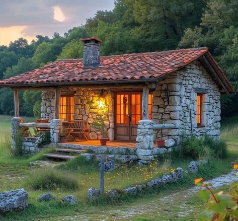 Stone Tiny House, Tiny Stone Cottage, Small Stone Cottage, Small Stone House, Tiny House Rentals, Stone Cabin, Small Cottage Homes, Stone Cottages, Cool Tree Houses