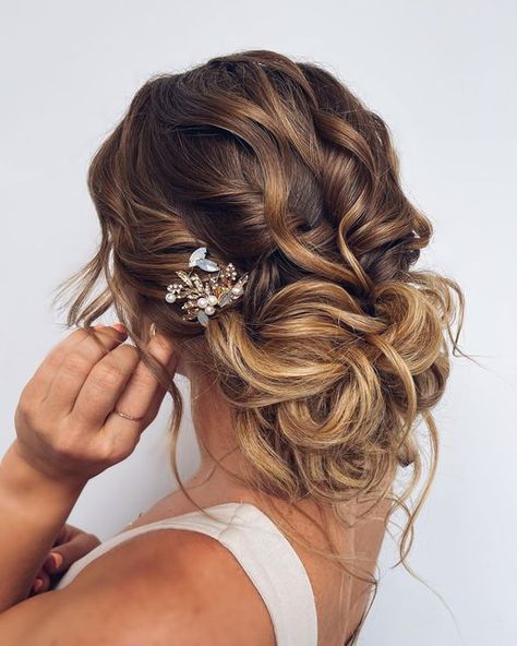 Loose Low Bun Hairstyles, Wedding Hairstyles Updo Messy Loose Curls Low Buns, Low Wavy Bun Wedding Hairstyles, Low Bridal Updo Loose Curls, Loose Curly Bun Wedding, Loose Curly Updo Wedding Low Buns, Low Bun Updo, Guest Hairstyles, Low Bun Wedding Hair