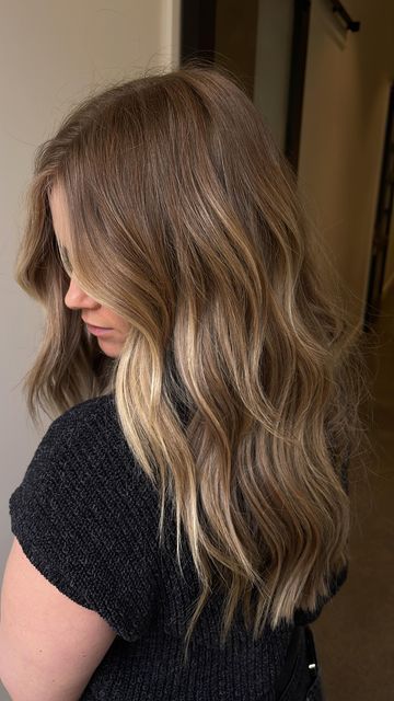 Balliage Hair Miel, Light Brown Hair Face Framing Highlights, Light Brown Hair With Face Framing, Fall Bronde Balayage Straight Hair, Subtle Face Framing Highlights, Partial Blonde Balayage, Dimensional Light Brown Hair, Lived In Bronde Haircolor, Sand Balayage