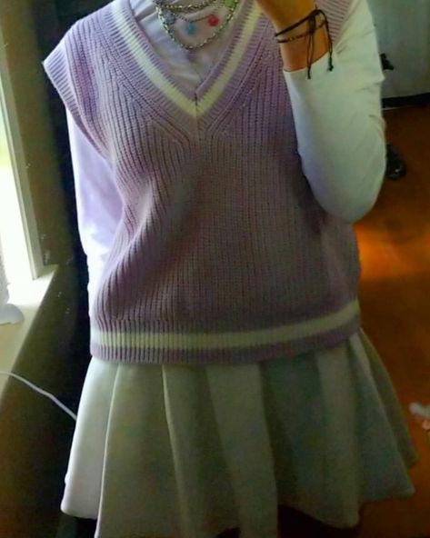 purple sweater vest thing and white skirt yeahhhh Purple Sweater Vest Outfit, Purple Sweater Vest, Vest Outfits Aesthetic, Sweater Vest Outfit, Vest Outfit, Picture Day, Purple Sweater, Vest Outfits, White Skirt