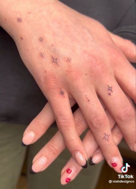 Finger Stars Tattoo, Dainty Sparkle Hand Tattoos, Glitter Hand Tattoo, Small Star Hand Tattoos, Sparkle On Hand Tattoo, Starburst Hand Tattoo, Hand Sparkles Tattoo, Stars On Hands Tattoo, Starry Hand Tattoo