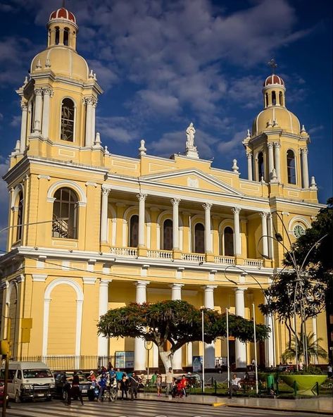 Instagramers Chiclayo on Instagram: “Chiclayo Lambayeque Perú 🇵🇪 | Gracias al #IgersPeru 🏆@roberto.bolivar.plenge 📸 . Foto seleccionada por 👤 @cvelardea  Si te gusta la foto ,…” Pixel Art Characters, Art Characters, Peru, Pixel Art, Travel, On Instagram, Instagram, Art