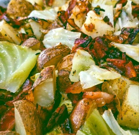 Roasted Cabbage And Onions, Cabbage Oven Recipes, Baked Cabbage Recipes Ovens, Oven Baked Cabbage, Baked Cabbage Recipes, Oven Roasted Cabbage, Cooked Cabbage Recipes, Pepperoni Recipes, Cabbage Vegetable