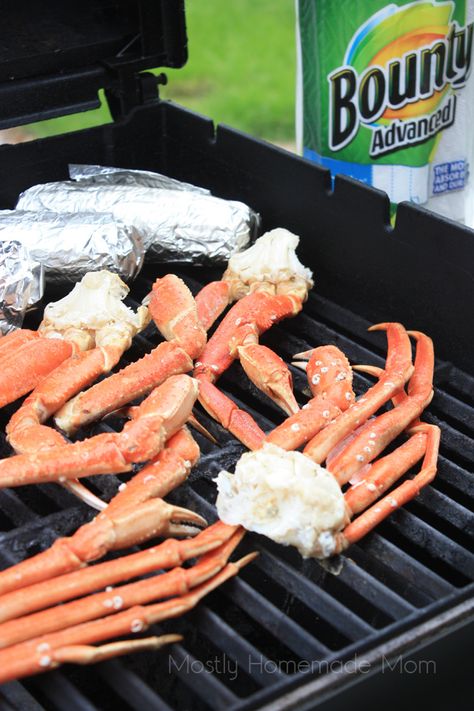 Grilled Crab legs on bbq gas or charcoal grill Bbq Crab Legs Recipe, Grilled Crab Legs Recipes, Grilled Crab Legs, Steamed Crab Legs, Crab Legs On The Grill, Vegan Grill, Homeschool Meals, Grilled Crab, Crab Legs Recipe