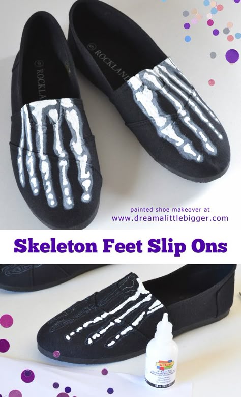 skeletonfeet-dreamalittlebigger Skeleton Shoes Diy, Diy Skeleton Costume, Skeleton Shoes, Painted Skeleton, Halloween Costume Shoes, Diy Skeleton, Shoes Tutorial, Shoe Makeover, Halloween Apparel