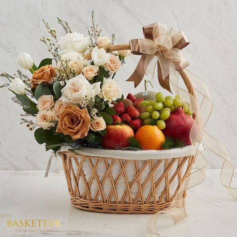 Fruit Parcel Gift Basket Ideas, Fruits Hamper Gift Ideas, Fruits And Flowers Basket, Bakul Buah Hantaran, Fruit Basket With Flowers, Gubahan Buah Hantaran, Hantaran Buah Buahan Gubahan, Fruits Basket Ideas, Fruit Basket Ideas Gift How To Make