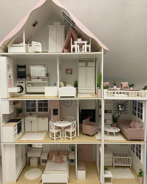 Theater Room Design, Diy Barbie House, Cave Basement, Built In Shelves Living Room, Attic House, Finished Basement Ideas, Kids Basement, Game Room Bar, Cozy Basement