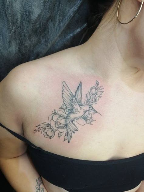 Hummingbird Tattoo On Chest, Humming Bird Shoulder Tattoos For Women, Hummingbird Chest Tattoo Female, Hummingbird Tattoo Chest, Hummingbird Tattoo Collar Bone, Humming Bird Tattoos For Women, Chest Tattoo Flowers, Alzheimers Tattoo, Neck Ideas