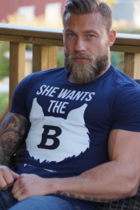 She Wants the Beard, The Viking Beard ! DL your Gift : Practical guide for the Viking Beard  Just fill your Email no more !  #beard #bearded #beardmodel #vikingmodel #vikingbeard #vikingstyle Viking Beard, Beard Model, Beard Love, Beard Tattoo, Beard Styles For Men, Muscular Men, Beard Care, 인물 사진, Hair And Beard Styles