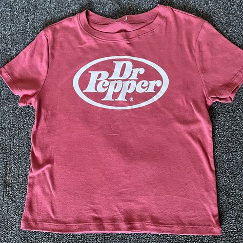 Brand New Viral Tik Tok Dr Pepper Cropped Tee - No Tags. Never Worn, No Tears Or Stains. In Good Condition! Size: Large Dr Pepper Outfit, Dr Pepper Clothes, Dr Pepper Shirt, Clothes Wishlist, Party Sweaters, Black Corset Top, Floral Print Crop Top, Graphic Crop Top, Colorful Crop Tops