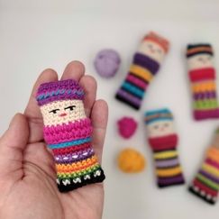 Amigurumi Doll Pattern, Worry Dolls, Going To Sleep, Red Yarn, Pattern Tutorial, Japanese Dolls, Single Crochet Stitch, Basic Crochet Stitches, Crochet Basics