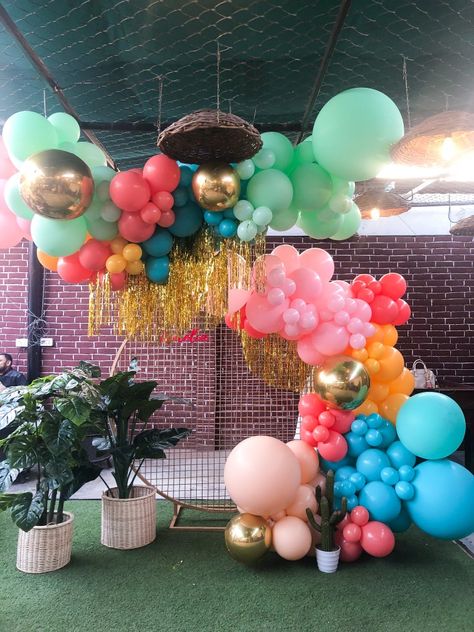 Coachella Balloon Garland, Jewel Tone Balloon Arch, Prom Balloons, Party Boutique, Deco Ballon, Garland Ideas, Garland Backdrops, Balloon Arches, Balloon Backdrop