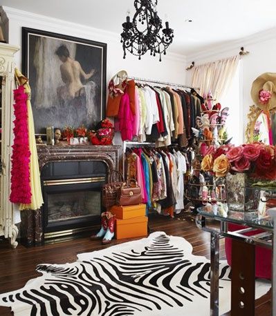 Closet Chic Dressing Room, Dream Dressing Room, Zebra Rug, Celebrity Closets, Chic Dressing, Dressing Room Closet, Walk In Closet Design, Closet Room, Casa Vintage