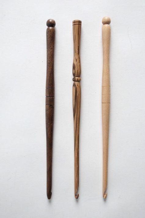 Hand Carved Crochet Hooks, Wand Making, Handmade Crochet Hook, Harry Potter Crochet, Wooden Crochet Hooks, Witch Wand, Crochet Needle, Fashion Crafts, Patterns Fabric