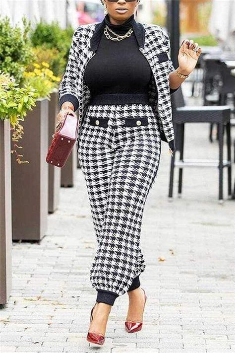 be53ee61104935234b174e62a07e53cfdesc53137867ri Style Bleu, White Fashion Casual, Plus Size Two Piece, Houndstooth Jacket, Two Piece Pants Set, Khaki Fashion, Style Noir, Casual Sets, White Casual