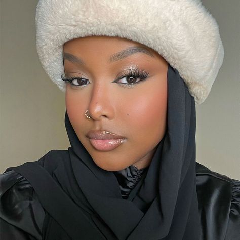 Cold Look Makeup, Untouchable Makeup, Frostbite Makeup, Cold Girl Makeup Look, Winter Wonderland Makeup, Desi Hijabi, Im Cold Makeup, Cold Makeup Look, Cold Girl Makeup