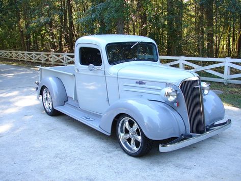 1937 chevy truck - great color CArolina Blue Custom Truck Parts, Old Pickup, Old Pickup Trucks, Antique Trucks, Hot Rod Trucks, Chevy Pickups, Chevy Truck, Chevrolet Trucks, Us Cars