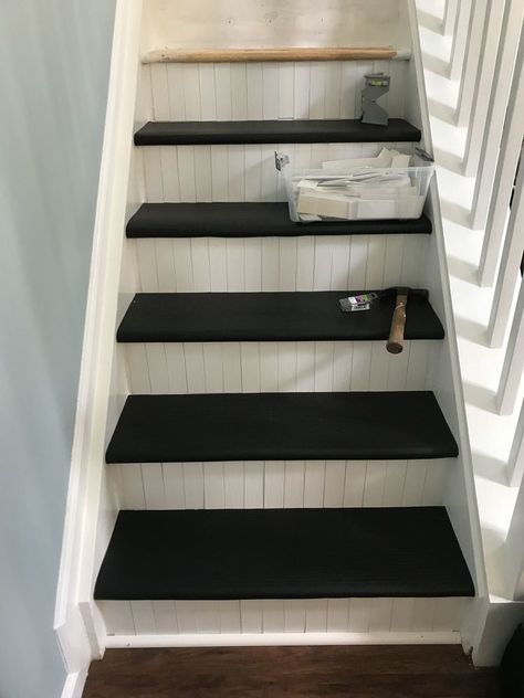 Use slip free vinyl stair treads on top and old slats from blinds on sides Basement Stairway, Old Stairs, Vinyl Stair Treads, Ladder Ideas, Rehab Addict, Vinyl Stairs, Diy Staircase, Stairs Makeover, House Staircase