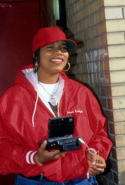 90s Black Culture Aesthetic, Queen Latifa, Black American Culture, Vintage Fashion 90s, 90s Y2k Fashion, Singer Fashion, 90s Hip Hop Fashion, Cute Couple Gifts, Queen Latifah