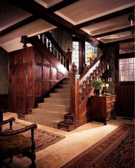 English Cottage Interiors, Victor Victoria, Older Homes, Victorian Interiors, Tudor House, Cottage Interiors, House Beautiful, Grand Staircase, English Cottage