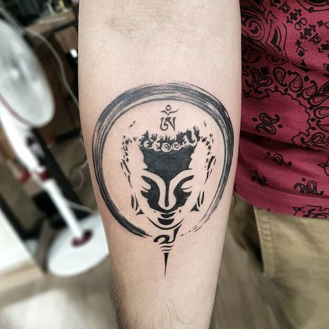 Devil'z Tattooz GK1 & Gurgaon on Instagram: “#minimal #buddha #tattoo with #enso done at @devilztattooz Delhi's oldest tattoo studio since 2003 #devilztattooz #WhereDelhiGetsTattooed…” Zen Tattoo Men, Bhuddist Tattoos, Buddhist Tattoo Sleeve, Tattoo Men Arm, Buddha Tattoo Sleeve, Zen Tattoo, Tibetan Tattoo, Peace Tattoos, Buddhist Tattoo