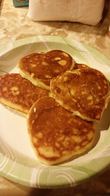 Hot Cakes Aesthetic, Pancake Astethic, Pink Pancakes Aesthetic, Cute Pancakes Aesthetic, Heart Shaped Pancakes Aesthetic, Pancakes Astetic, Heart Shaped Food, Cute Baking, Cooking Chef