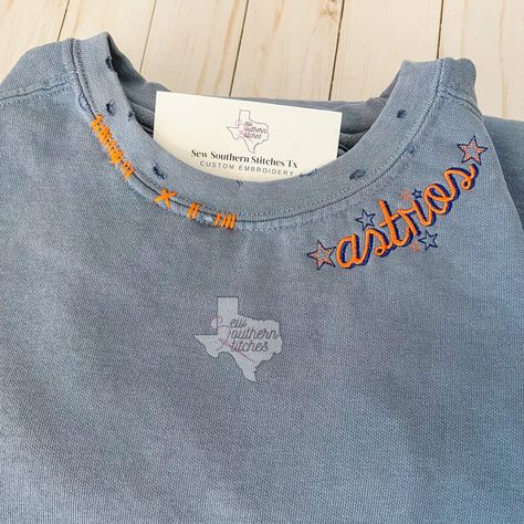 Adults Vintage distressed sweatshirt includes your team name embroidered on the neckline. With or without stars. Vintage stitches on opposite neckline. A name, team, star, or mascot* can be added to the sleeve. Sweatshirt is comfort colors brand with custom distressing on the neckline and sleeve cuffs. If not interested in the vintage distressed, there is a separate listing for a sweatshirt without the vintage stitching and distressing. (Kids matching sweatshirts available upon request) *not all Vintage Embroidered Sweatshirt, Pennant Hoodie, Embroidery Shirts, Star Sweatshirt, Clothes Embroidery, Upcycle Clothing, Stars Vintage, Clothes Embroidery Diy, Patchwork Sweatshirt