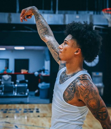 Mikey Williams Tattoo, Mikey Williams, Taper Fade Curly Hair, Mike Williams, Rapper Outfits, Chest Tattoo Men, Basketball Is Life, Leg Sleeve Tattoo, Basketball Clothes