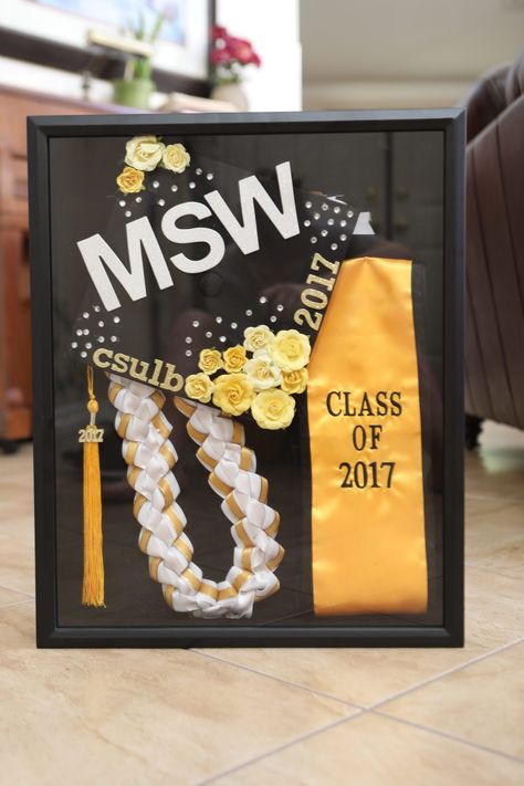 Senior Year Shadow Box Ideas, Diy Graduation Picture Frames, Shadow Box Ideas For Graduation, Graduation Shadow Box College, Msw Graduation Pictures, Graduation Shadow, Shadow Box Graduation, Graduation Display, Shadow Box Diy