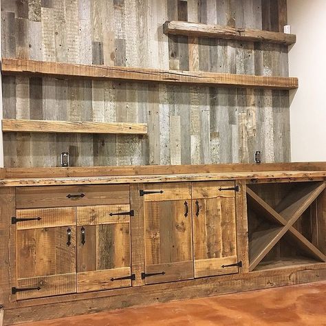 Bar Feature Wall, Closet Bars, Hunting House, Bar Plans Diy, Yard Bar, Rustic Basement Bar, Basement Bar Plans, Comic Room, Archery Range