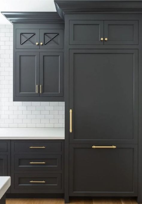 Benjamin Moore Cheating Heart - a black paint color on these kitchen cabinets in a design by The Fox Group. #cheatingheart #blackcabinets Kitchen Cabinets Paint Colors, Cabinets Paint Colors, Moody Apartment, Best Kitchen Cabinet Paint, Moore Kitchen, Black Kitchen Ideas, Dark Blue Kitchens, Dark Cabinets Light Countertops, Free Planner Pages