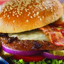 Tennessee Whiskey Burgers on BigOven: flavorful as well as moist. Delicious Food Quote, Whiskey Burger, Yummy Fast Food, Perfect Burger, Eating Fast, Grilled Burgers, Food Wallpaper, Tennessee Whiskey, Food Quotes