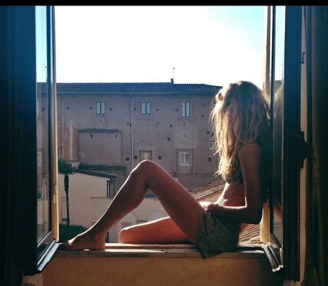 Morning After Aesthetic, After Aesthetic, Teenager Aesthetic, Olivia Vinten, Ny Apartment, Summer Feeling, Summer Dream, European Summer, Future Life