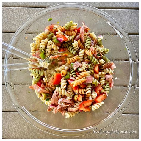 Hard Salami Recipes, Pasta Tricolor, Corkscrew Pasta, Salami Recipes, Tri Color Pasta, Sweet Bell Peppers, Veg Dishes, Food Tags, Pasta Ingredients