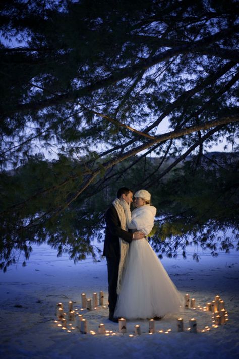 Candlelit Winter Woods | Carla Ten Eyck Night Wedding Photos, Winter Wedding Planning, Snowy Wedding, Winter Wedding Photos, White Winter Wedding, Snow Wedding, Beau Film, Photography Winter, Winter Bride