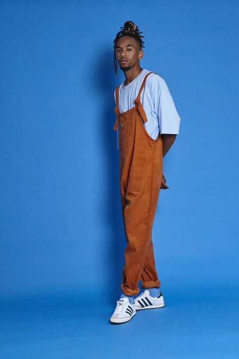 Oversized Dungarees Outfit, Men's Dungarees, Men's Overalls, Hawaiian Sunset, Comfy Clothing, Men Stuff, Hey Handsome, Dressing Style, Man Fashion