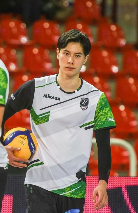 Ren Takahashi Volleyball, Mens Volleyball Jerseys, Ran Volleyball, Ran Takashi, Takahashi Ran, Volleyball Men, Men's Volleyball, Volleyball Uniforms, Japan Volleyball Team