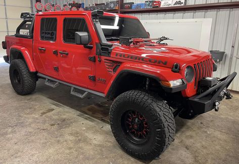 Red Jeep Gladiator, Jeep Gladiator Mojave, Gladiator Mojave, Red Jeep, Dodge Srt, Black Jeep, New Jeep, Jeep Jl, Jeep Rubicon