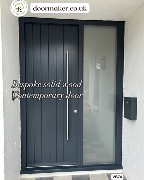 Contemporary Front Door with Vertical boards and sidelight All of our doors and windows are custom made from solid wood to your specific sizes and requirements. Choose from a variety of woods, colours and styles. If you don’t see a style you like in our website(s) or social media, feel free to send us a picture—we can more than likely create it for you. #custommadedoors #bespokefrontdoors #doormaker #bespokefrontdoor #victorianfrontdoors #periodfrontdoors #cottagedoors #stabledoors #contem... Victorian Front Doors, Contemporary Front Doors, Contemporary Door, Doors And Windows, Front Door, Solid Wood, Custom Made, Doors, Cottage