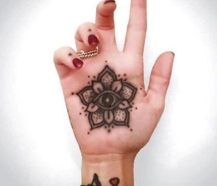 50 Palm Tattoos Designs and Ideas (2017) Palm Tattoo Ideas, Hand Palm Tattoos, Palm Size Tattoos, Flash Art Tattoos, Palm Tattoo, Tattoos For Females, Palm Of Hand, Cute Hand Tattoos, Palm Tattoos