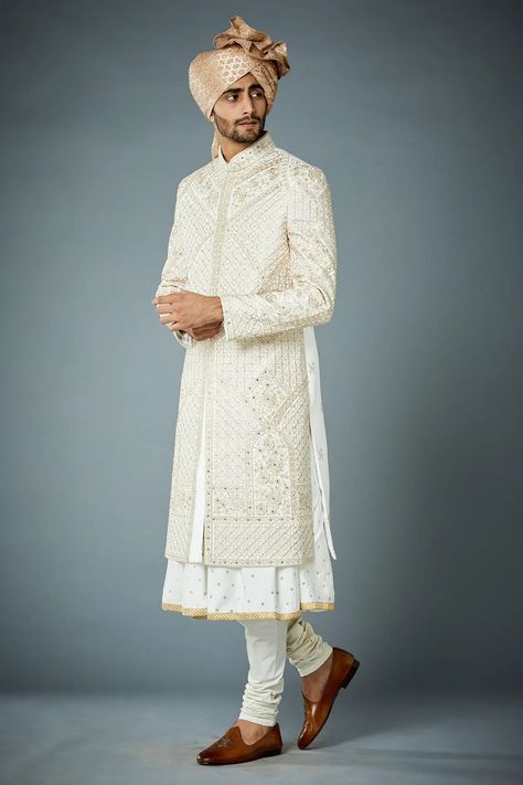 Indo Western Outfits For Men, Ivory Sherwani, Embroidered Sherwani, Groom Photoshoot, Motif Embroidery, Sherwani For Men, Blazer And T Shirt, Wedding Sherwani, Indian Men Fashion