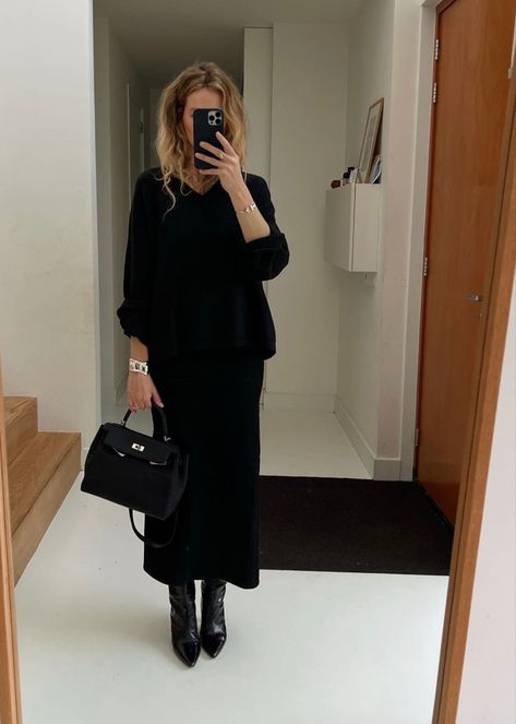 Black Skirt Outfits, Outfit Trends, Mode Inspo, Winter Mode, Wardrobe Style, Autumn Outfit, Looks Style, Winter Fashion Outfits, Office Fashion