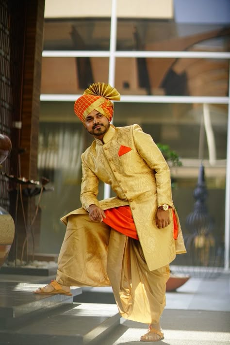 marathi wedding - groom - sherwani - dhoti - pheta - candid wedding photography Maharashtrian Groom Outfit Dhoti, Wedding Groom Sherwani, Dulha Pose, Indian Groom Dress, Indian Bride Photography, Wedding Dresses Men, Groom Sherwani, Indian Bride Photography Poses, Marathi Wedding