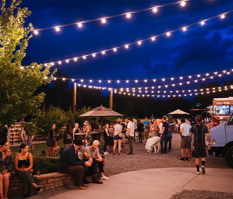 Food Truck Garden, Food Truck Event, Outdoor Food Truck Seating, Food Truck Courtyard, Food Truck Park Design Ideas, Food Truck Park Design, Brewery Outdoor Space, Public Outdoor Gathering Spaces, Food Truck Beer Garden