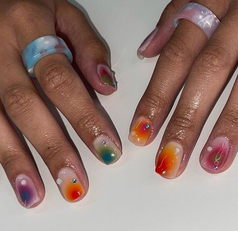 Crazy Short Nails, Summer Nails 2023 Short, Short Summer Nails, Summer Nails Ideas, Summer Nails 2023, Nails Beach, Summer Nails Beach, Nails Art Designs, Retro Nails